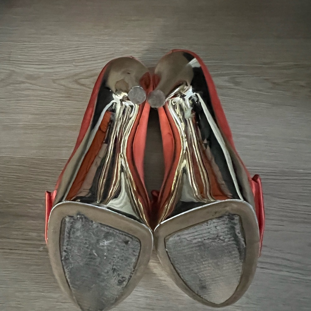 Shoes - Picture 4 of 5